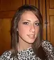Brun cendré clair(une jeune fille sicilienne)