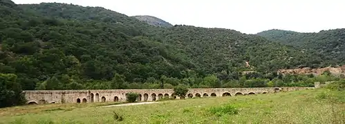Vue d'aval rive gauche.
