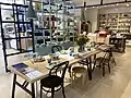 Intérieur de la boutique.