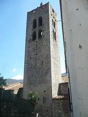 Le clocher, dit "Tour Saint-Sauveur".