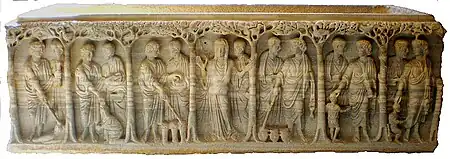 Sarcophage paléochrétien dit « de l'orante » (fin du IVe&nbsp;siècle).
