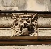 Assézat : mufle de lion / gargouille.