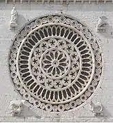Rosace du porche.