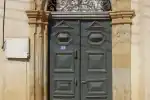 voir la légende ci-après