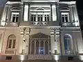 Le Théâtre de l'Atenao, la nuit.