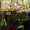 Formes atomiques pour ces plafonnier lumineux vintage