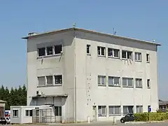 Les bureaux.