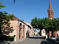 Rue centrale du village