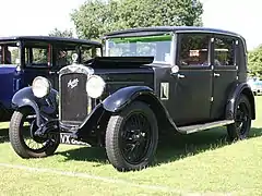 Twelve-Six Légère Clifton 4-fenêtres berline sport "toile" 1931-1932