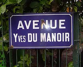 Voir la plaque.