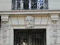 L'encadrement de la porte du no&nbsp;29.
