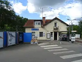 Bâtiment voyageurs de la gare de Saint-Nom-la-Bretèche - Forêt de Marly