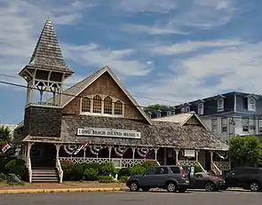 Église épiscopale Holy Innocents, Beach Haven, New Jersey (1881–82), Wilson Brothers & Company, architectes.