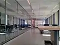 Les nouveaux aménagements laissent une large place aux espaces de travail comme l'illustre cette photo du 4e&nbsp;étage du pavillon Bonenfant
