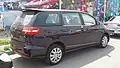 BYD M6 lifté vue arrière.