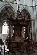 banc d’œuvre sculpté