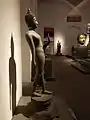 Bouddha marchant de style Sukhothaï vu de profil (Sukhothai), XIVe – XVe&nbsp;siècle