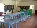 Intérieur des casernes montrant les quartiers des soldats.