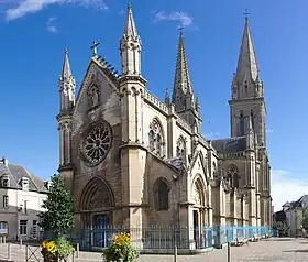Vue générale de la basilique.