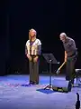 Emmelyne Octavie et Thierry Salomon sur la scène de l'Espace Noriac à Limoges pour Battements de mots, Zébrures de mars 2022.