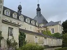 Cour intérieure.
