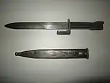 Baïonnette du FN FAL exportés.Sa lame est longue de 20&nbsp;cm.