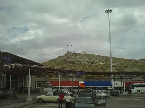 Poste de contrôle de Bazargan à la frontière entre l'Iran et la Turquie en juillet 2007.