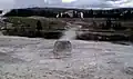 Le geyser entre deux éruptions.