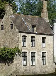 Maison no&nbsp;1, façade (orientale) sur la Reie.