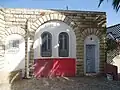 Côté droit de la façade sud-ouest.