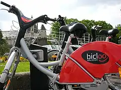 Station de Bicloo no 49, place Duchesse-Anne dans le centre ville de Nantes.