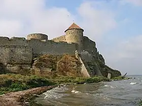 Cetatea Albă : la « forteresse blanche » d’Étienne de Moldavie (XIVe&nbsp;siècle) sur le liman du Dniestr.