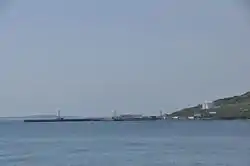 Le quai du traversier de Blanc-Sablon s'avance dans la baie
