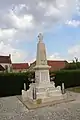 Le monument aux morts.