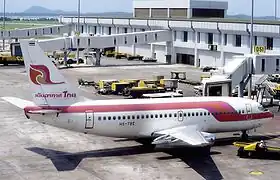 Un Boeing 737-200 de :Thai Airways Company (en), similaire à celui impliqué dans l'accident.