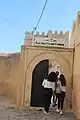 Porte à proximité du fort.