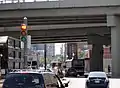 Extrémité est du boulevard. Au-delà, il porte le nom de rue Saint-Paul.