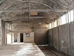 Intérieur de la halle à marchandises de la gare de Breteuil-Embranchement.