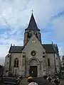 L'église Saint-Aubin ou Saint-Martin.