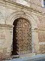 Porte de l'ancien château.