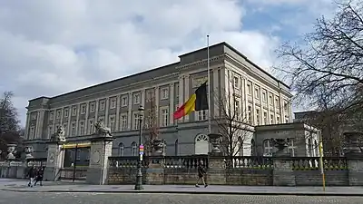 Palais des Académies.