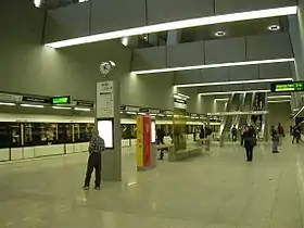 Les quais de la ligne 4.