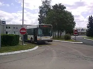 Le midibus Heuliez GX 117 no 8771 en 2009.
