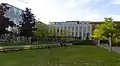 Côté sud de la bibliothèque