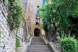 Côte saint-Estève sous la cathédrale