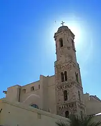 Le campanile.