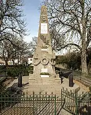 Le monument aux morts.