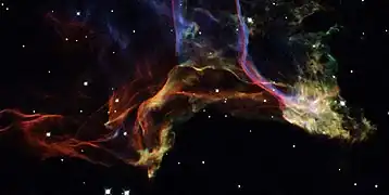Détail de NGC 6992 par le télescope spatial Hubble.