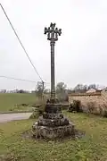 Calvaire, place de l'église, Marcilly.