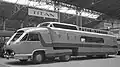 Le camion Pathé-Marconi chez le carrossier Antem. Courbevoie, 1952